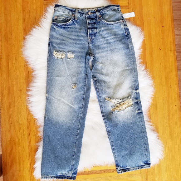 NWT FREE PEOPLE Ripped Boyfriend Jeans - Picture 5 of 8